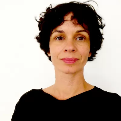 Isabel Conde, explicadora de geometria descritiva em Lisboa, presencial.